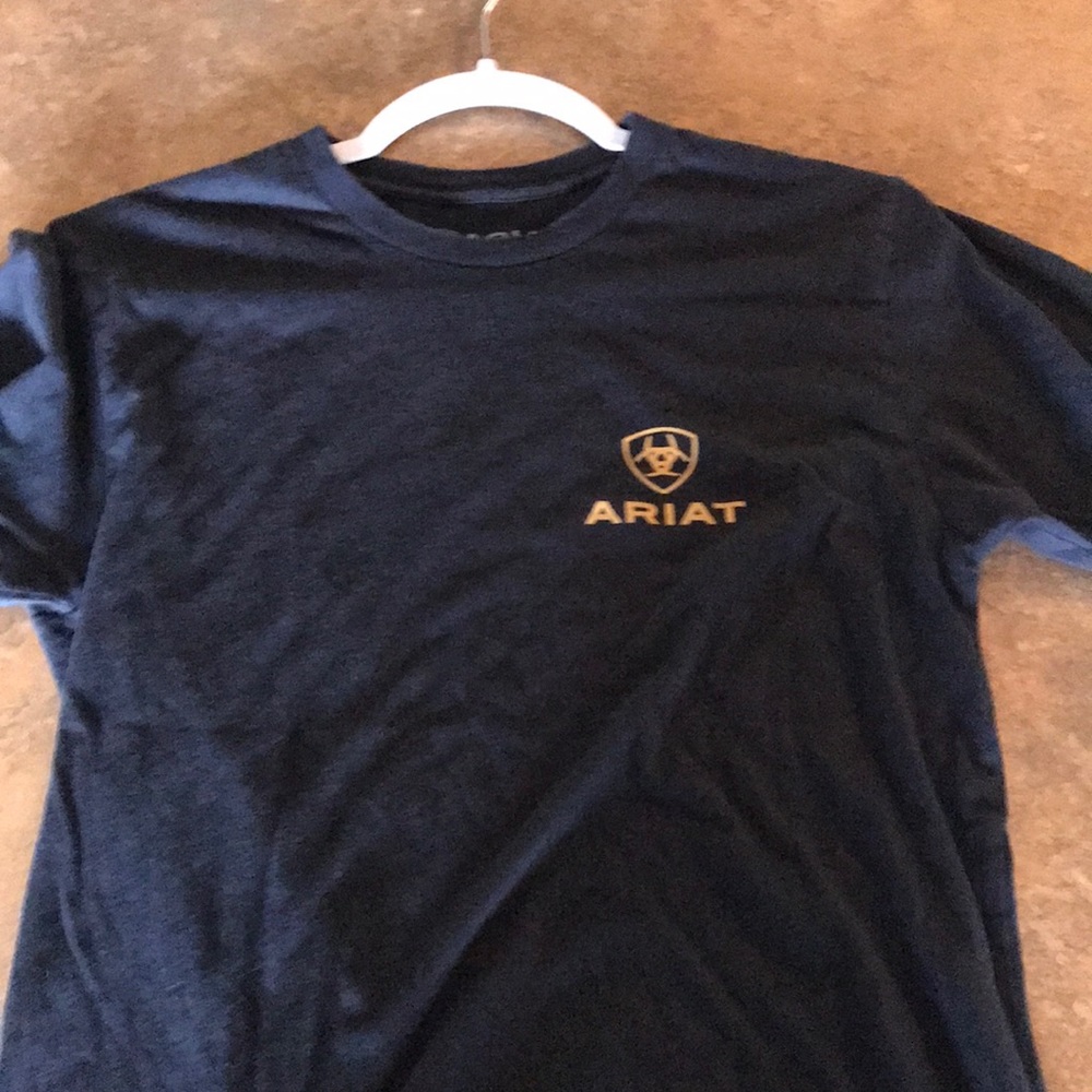 Ariat black t-shirt